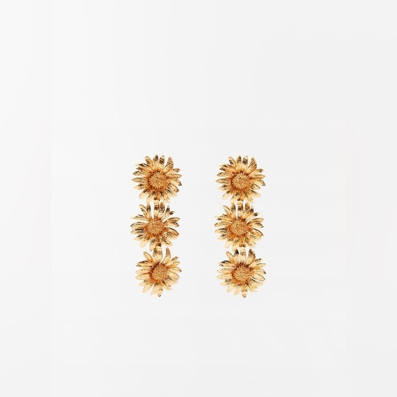 ZARA LIMITED EDITION TRIPLE DAISY FLOWER DROP EARRINGS GOLD NWT - Picture 5 of 8